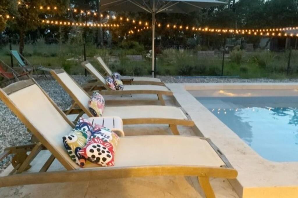 Gite Dans Les Pins Avec Piscine Villa Mazan Buitenkant foto