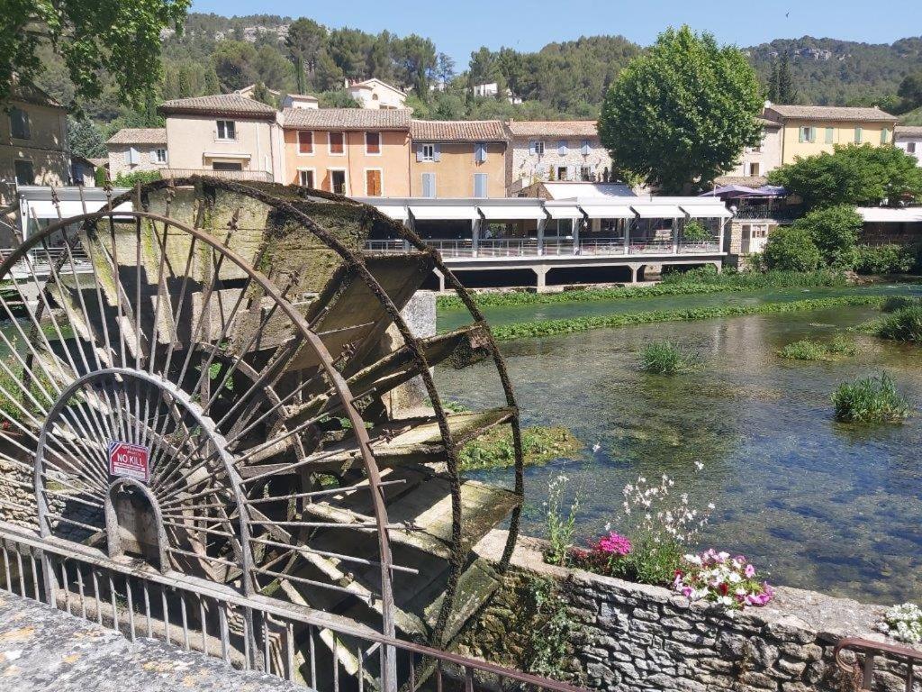 Gite Dans Les Pins Avec Piscine Villa Mazan Buitenkant foto