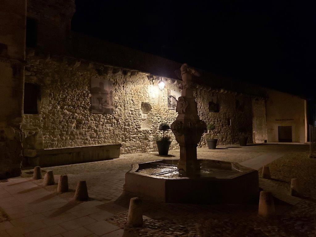 Gite Dans Les Pins Avec Piscine Villa Mazan Buitenkant foto