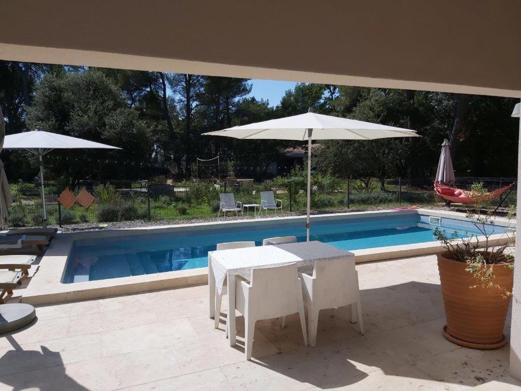 Gite Dans Les Pins Avec Piscine Villa Mazan Buitenkant foto