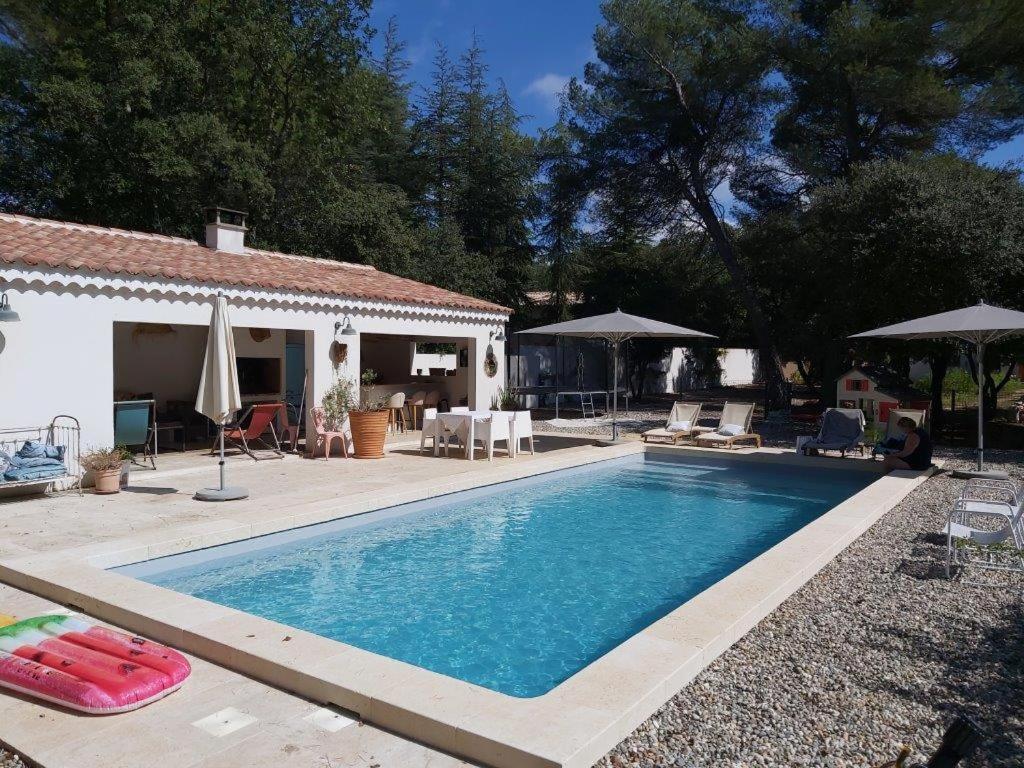Gite Dans Les Pins Avec Piscine Villa Mazan Buitenkant foto